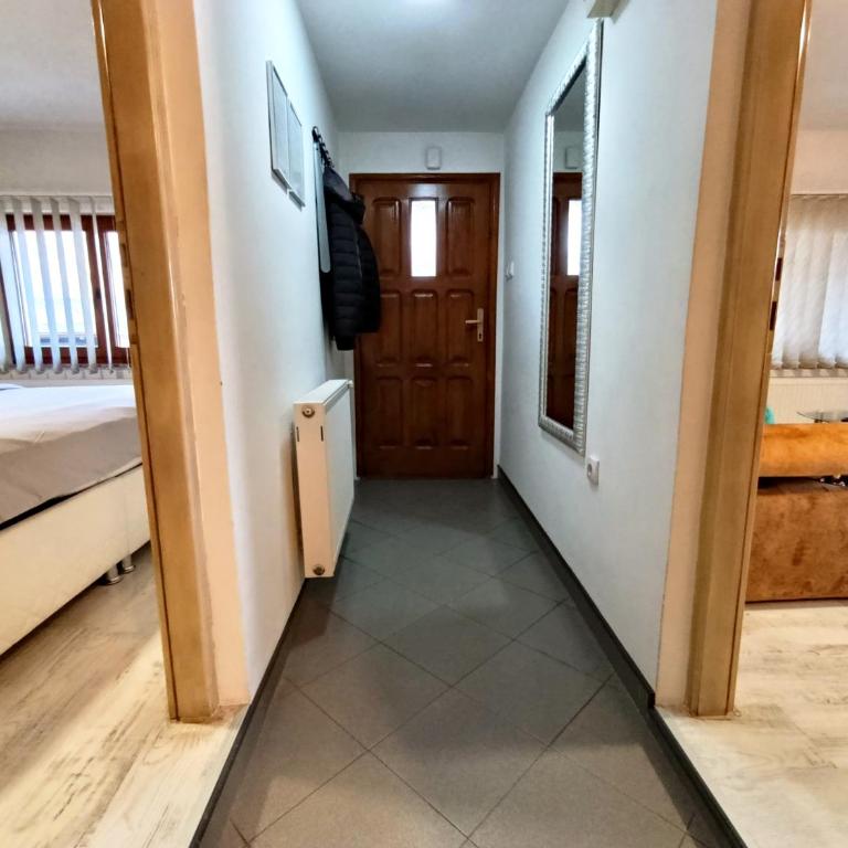 Abbazia Apartments Free Parking Near Center and Vrbas River - Apartman - 6