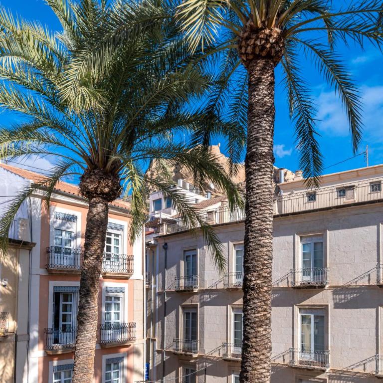 Beach, History and Center in one - Two-Bedroom Apartment - 8