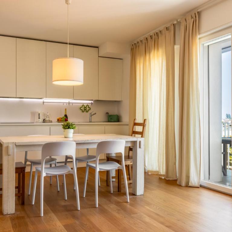 Francesco & Giulia - attico n 11 Treviso Stazione - Two-Bedroom Apartment with Terrace - 2