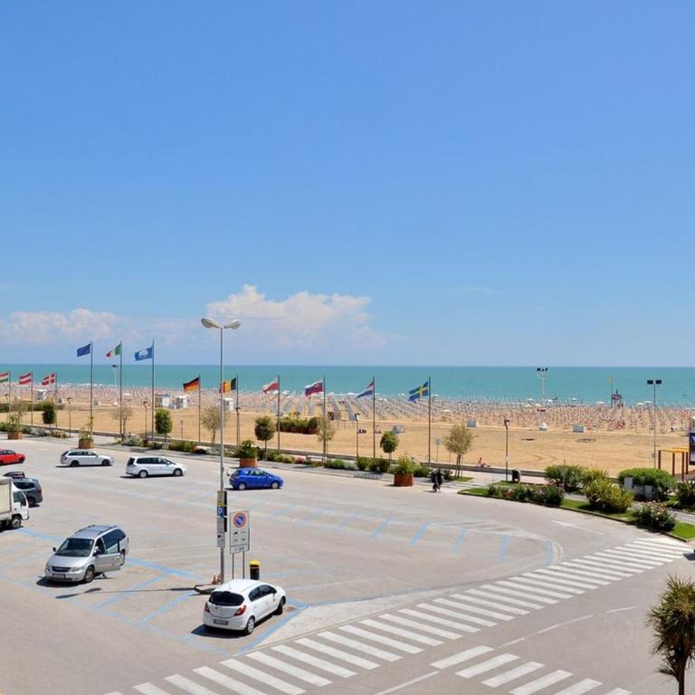 Modern flat for 4 guests sea view-Beahost - Appartamento - 14