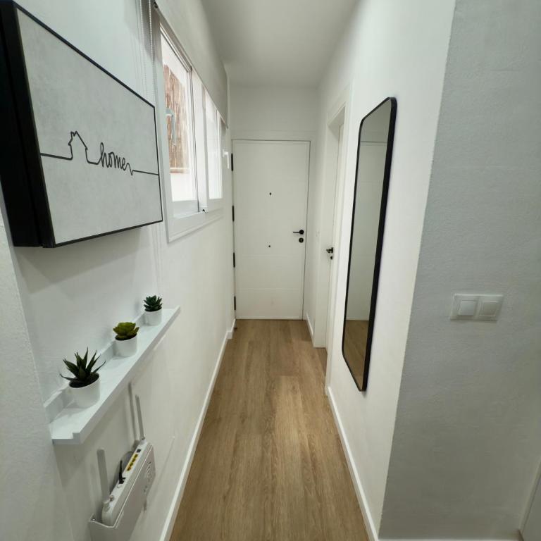 Estudio junto a Plaza Merced 2 - Apartamento de 1 dormitorio - 26