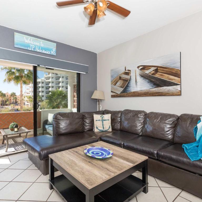 Sandy Beach Getaway in Casa Blanca Golf Villas - Apartment - 9