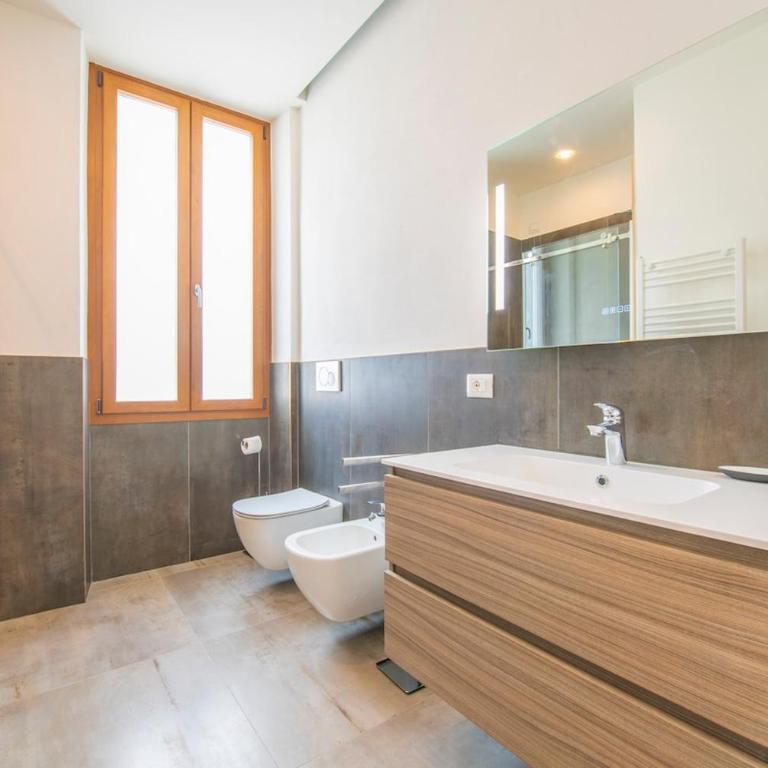 View & Passion - Romantic Suite in Verona - Two-Bedroom Apartment - 2