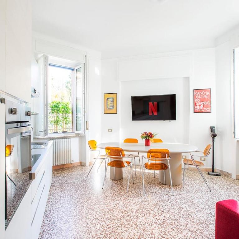 Spacious Near the City Centre,Sleeps 6 - Two-Bedroom Apartment - 7