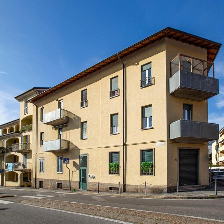Spacious Near the City Centre,Sleeps 6 - Two-Bedroom Apartment - 12