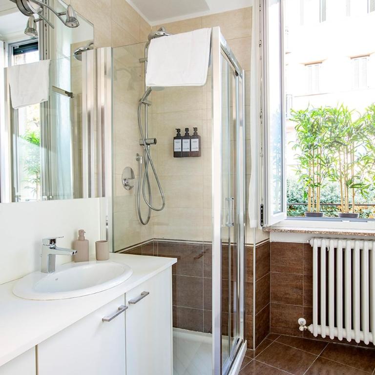 Spacious Near the City Centre,Sleeps 6 - Two-Bedroom Apartment - 26