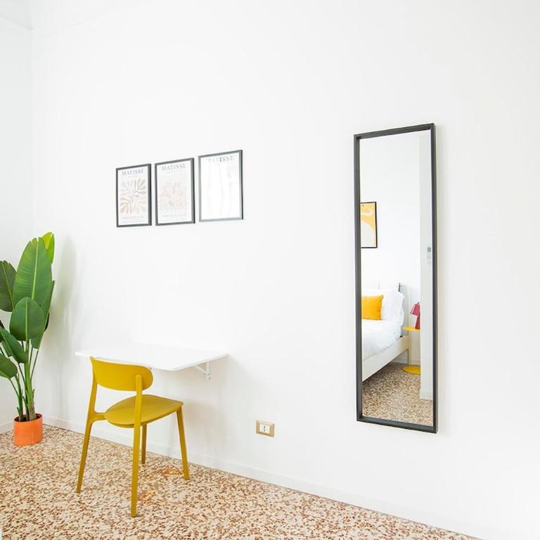 Spacious Near the City Centre,Sleeps 6 - Two-Bedroom Apartment - 28