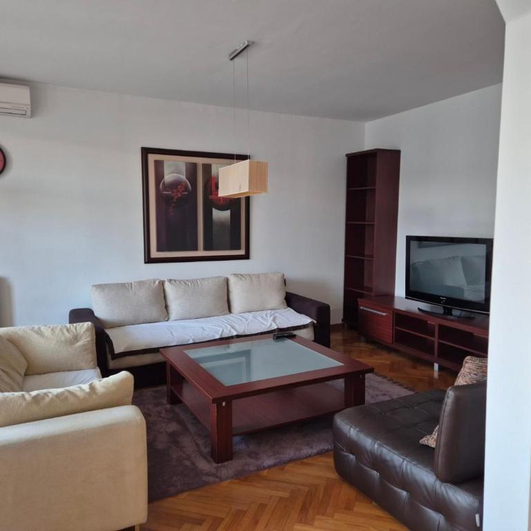 Arena Family - Two-Bedroom Apartment - 2