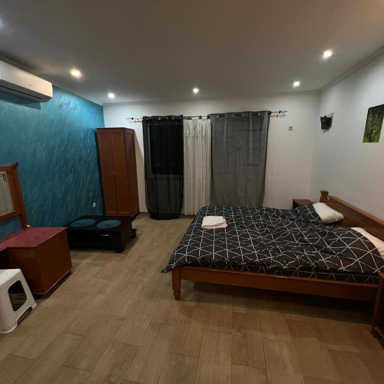 G-CITY Hostel - Dvokrevetna Soba sa Bračnim Krevetom - 1