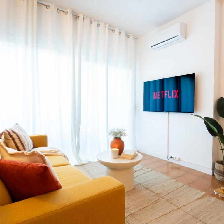 Quiet apartment near the sea with 2 terraces - Apartamento de 1 dormitorio con balcón y vistas al agua - 1