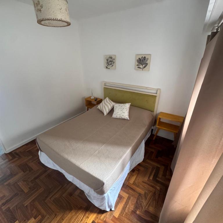 Departamento luminoso en zona guemes a pasos del mar - Two-Bedroom Apartment with Balcony - 6