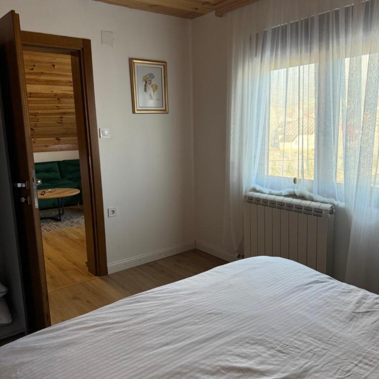 View of Durmitor - Apartment with Garden View - 6