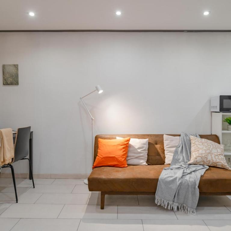 Quadriloft by HappyhosTorino - One-bedroom Loft Apartment - 15