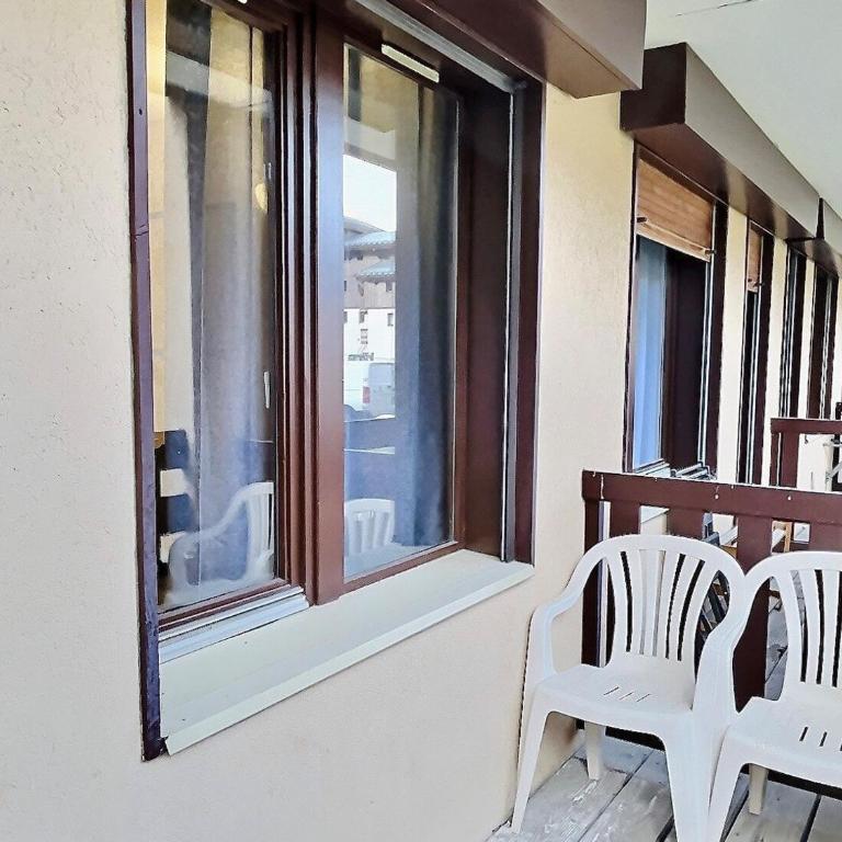 Superbe appartement rénové 4 pers, 2 salles de bain, Parking et WiFi, proche centre et pistes - FR-1-411-897 - Apartment - 14