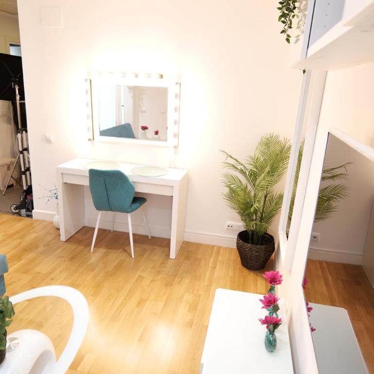 GRAN VIA - CHUECA - Madrid Central - One-Bedroom Apartment - 6