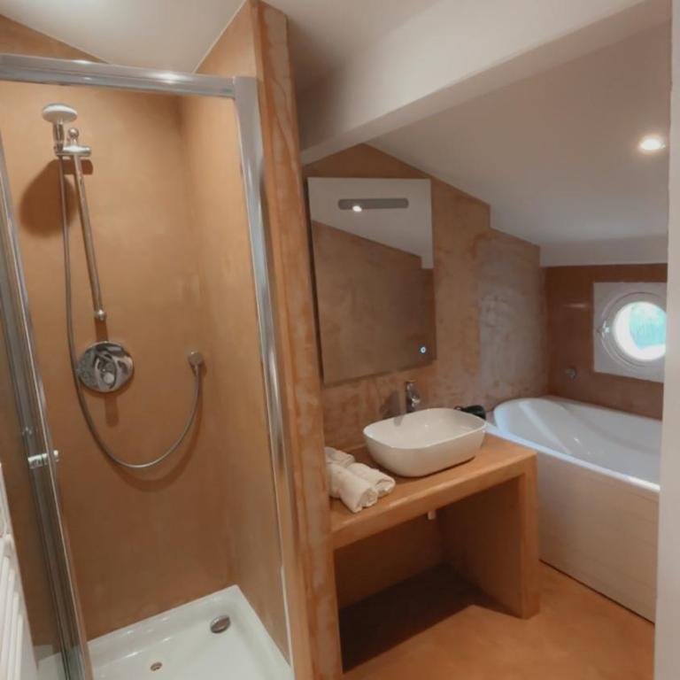 La Villa Madonne - Villa avec Piscine Privée - 46