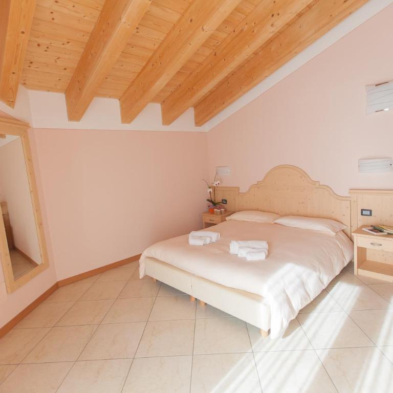 Residence Hotel Raggio Di Luce - Appartamento Deluxe con 2 Camere da Letto e Balcone - 3