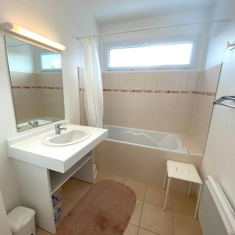 Bel appartement 2 chambres au centre-ville de PERROS-GUIREC - Ref 926 - Apartamento de 2 dormitorios - 6