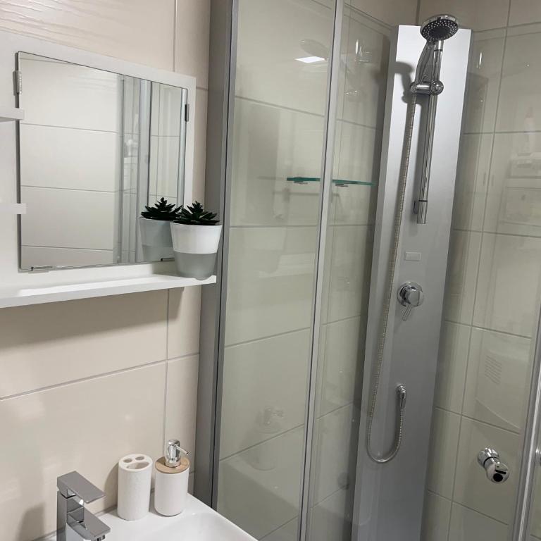Ferienapartment TESLA im Wellnesshotel - Bayerischer Wald - Apartment mit 2 Schlafzimmern - 18