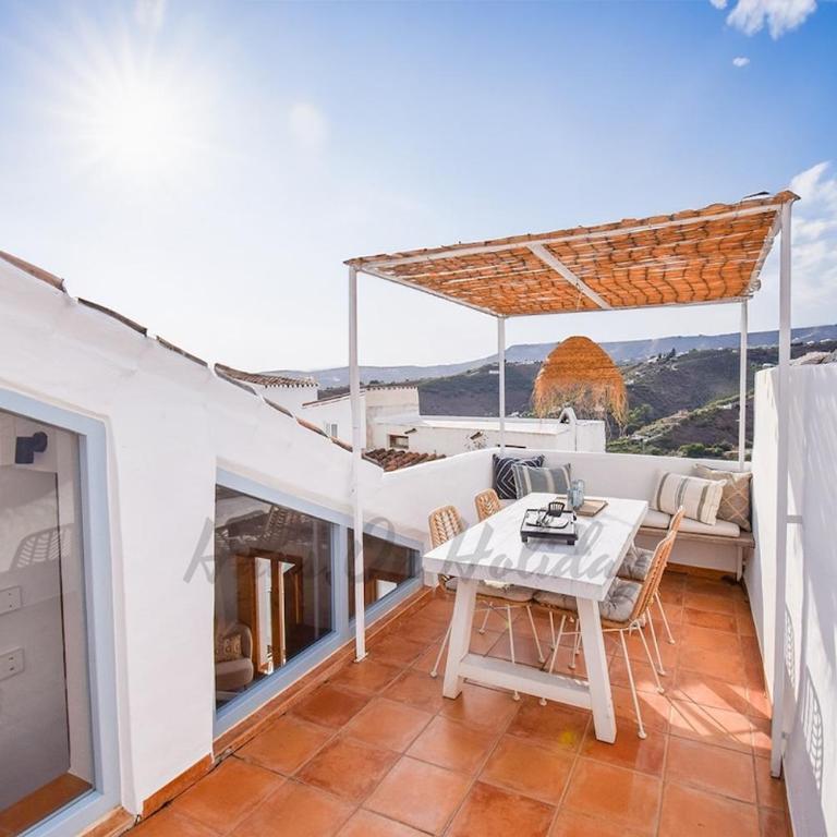 La Casa del Mar de Cristina, Frigiliana Traditional townhouse in the old-quarter with private pool HansOnHoliday Rentals - Casa de 2 dormitorios - 17