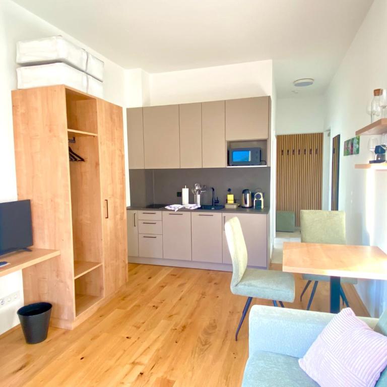 Grimming View I - Zentral in Tauplitz, Nahe Sessellift, Bergblick & Parkplatz - Apartment - 24