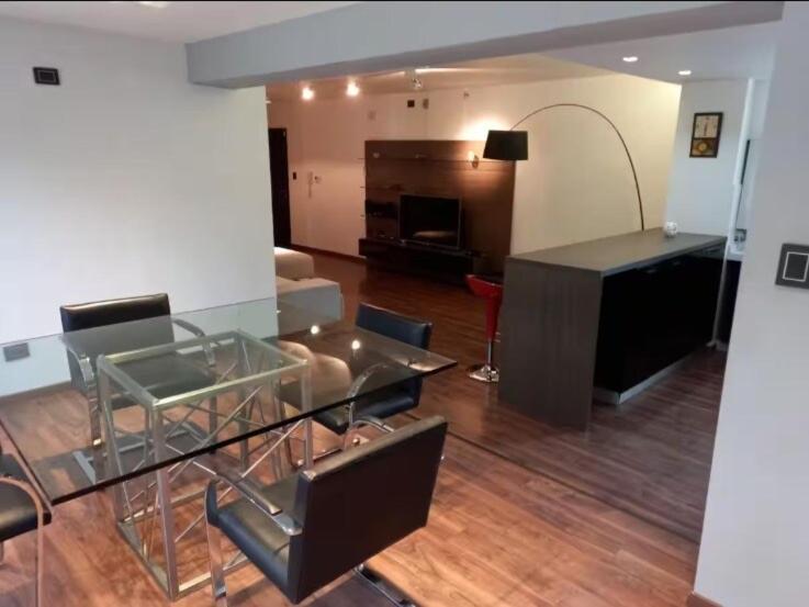 Moderno Depto 2 dormitorios frente al lago Pileta asador garage - Apartamento de 2 dormitorios - 14