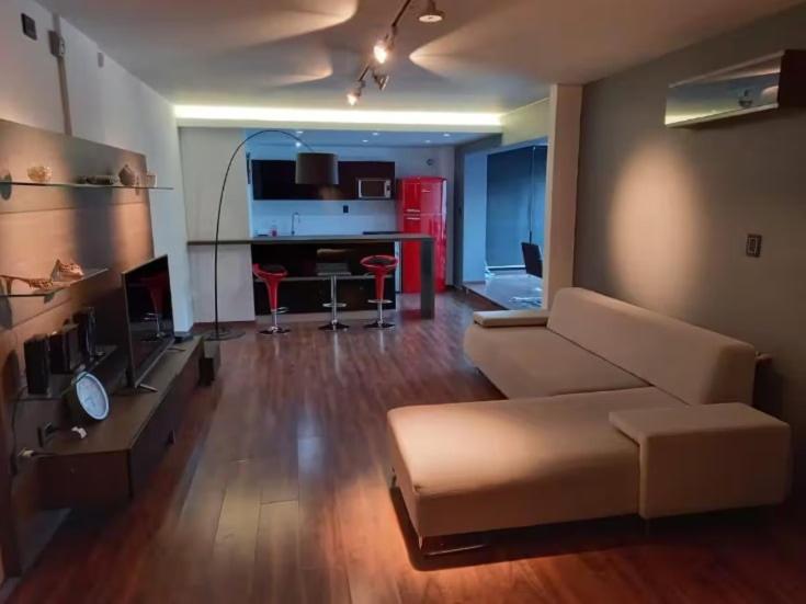 Moderno Depto 2 dormitorios frente al lago Pileta asador garage - Apartamento de 2 dormitorios - 26