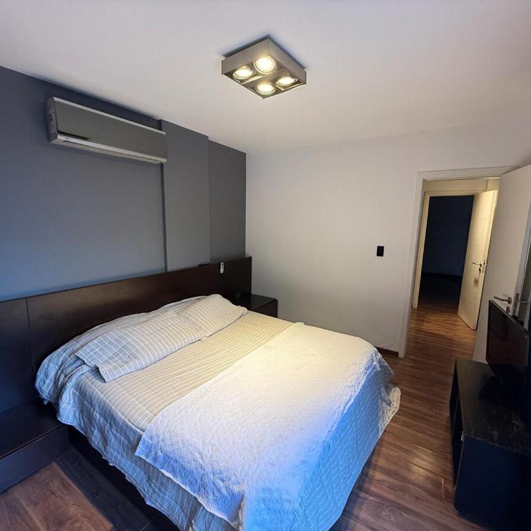 Moderno Depto 2 dormitorios frente al lago Pileta asador garage - Apartamento de 2 dormitorios - 27