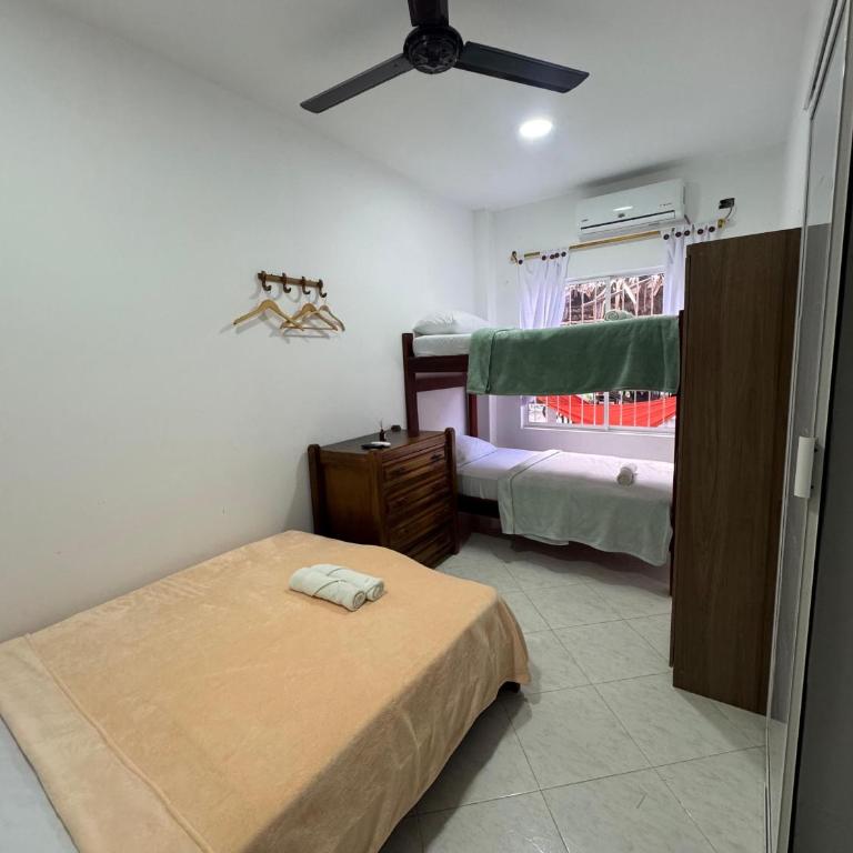 Hotel Casa Colonial Moñitos - Habitación Cuádruple con baño privado - 4