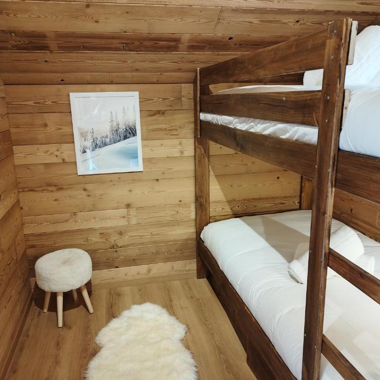 Les 2 Chalets Alpins & Bains Nordiques - Two-Bedroom Chalet - 13