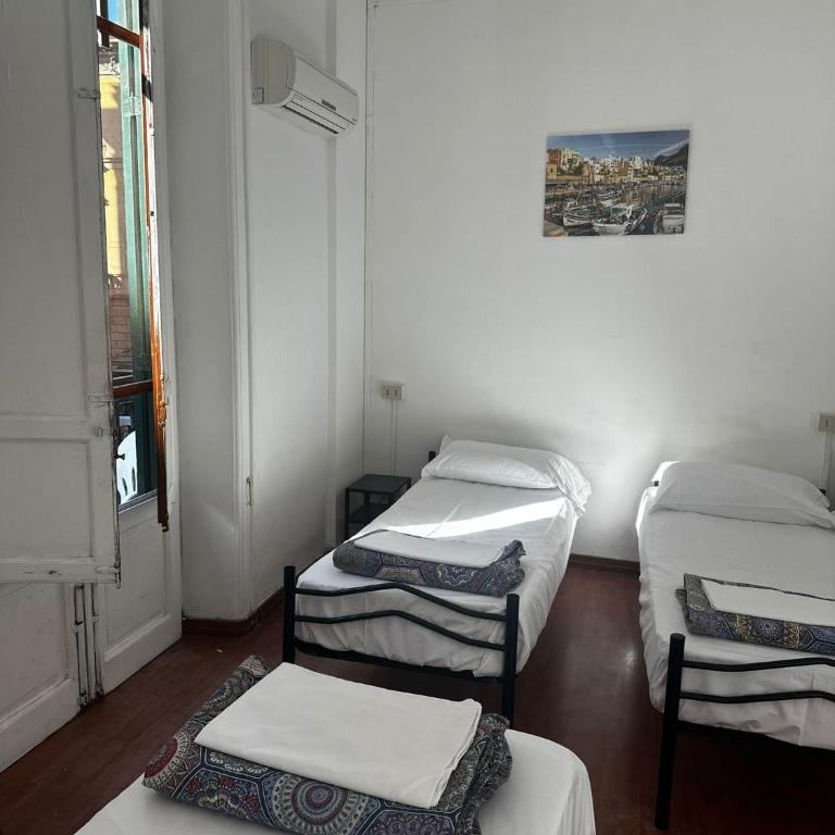 Via Zara Arararooms - Letto Singolo in Dormitorio Maschile - 24