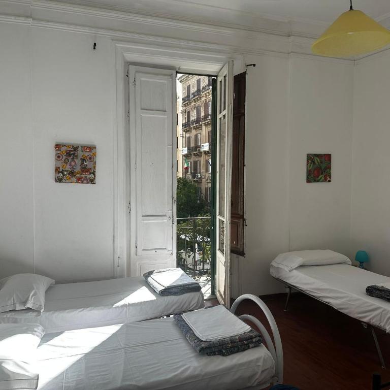 Via Zara Arararooms - Letto Singolo in Dormitorio Maschile - 27