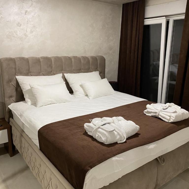 La Catedral - One-Bedroom Apartment - 1