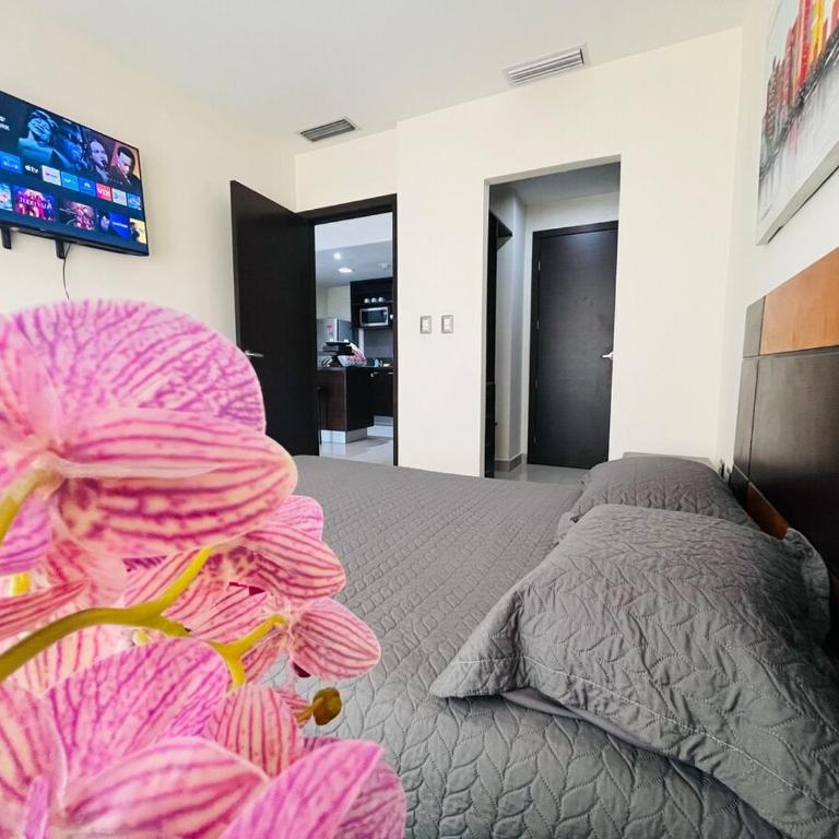 Suite next to Vermont Plaza with Pool and Gym - Two-Bedroom Apartment - 3
