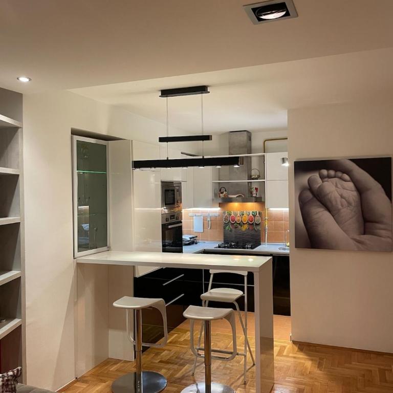 Work Ready Flat & Garage - Apartman sa 2 Spavaće Sobe - 12