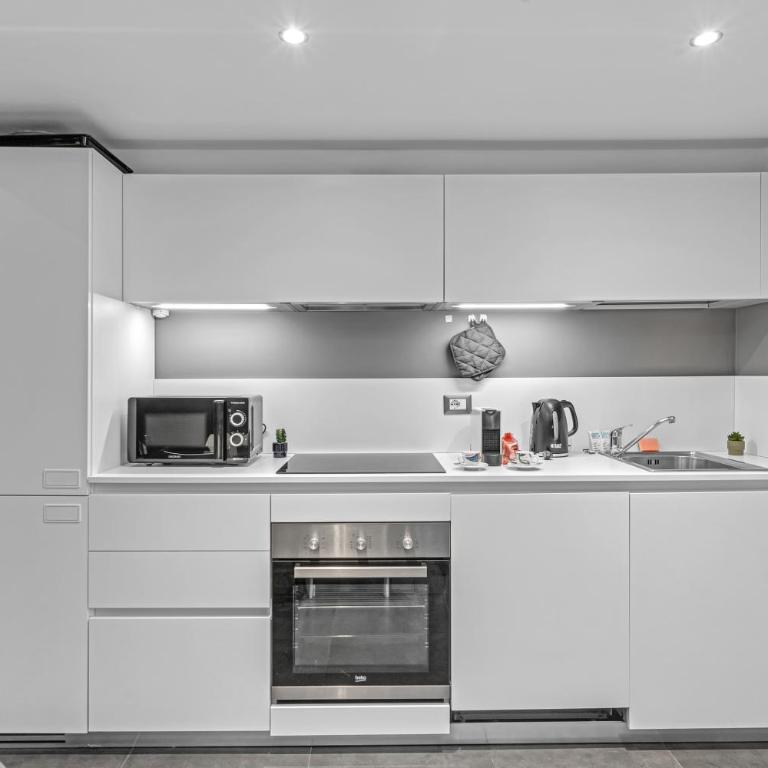 Cadorna Luxury Retreat - Duplex di lusso 2 bagni - Appartamento con 3 Camere da Letto - 14