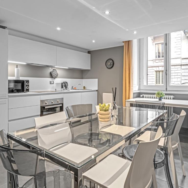 Cadorna Luxury Retreat - Duplex di lusso 2 bagni - Appartamento con 3 Camere da Letto - 6
