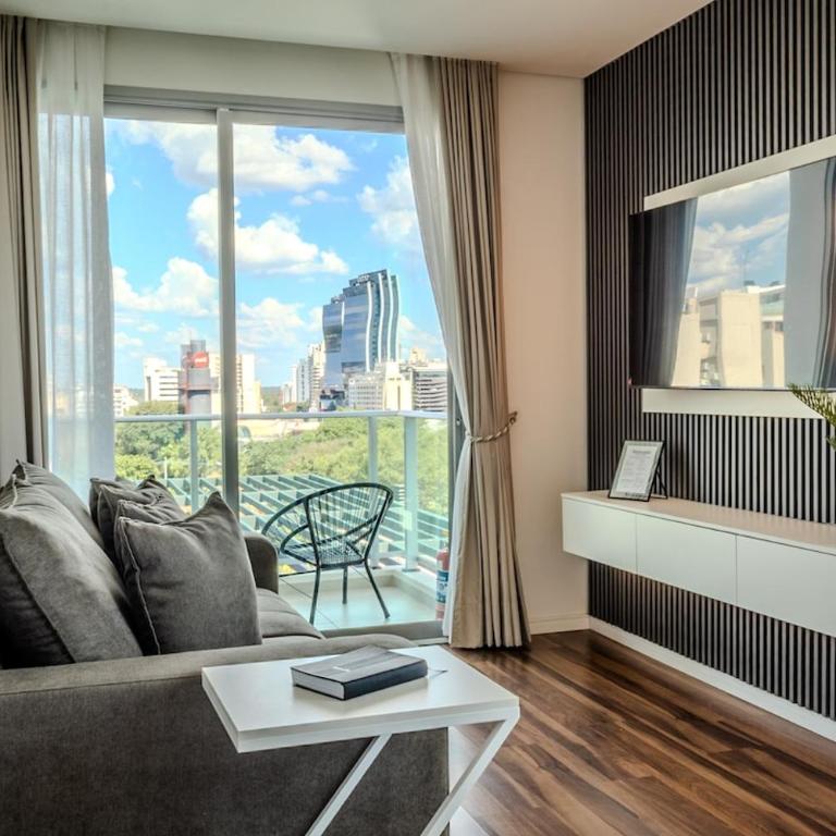 Modern apartment steps from Shopping del Sol - Apartamento de 2 dormitorios - 1