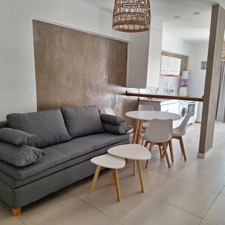 Hermoso departamento con patio - One-Bedroom Apartment - 1
