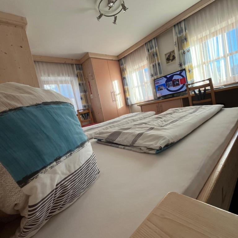 Badmeisterhof - Doppelzimmer mit Bergblick - 4