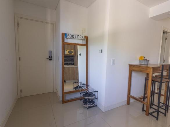 French - One-Bedroom Apartment - 9