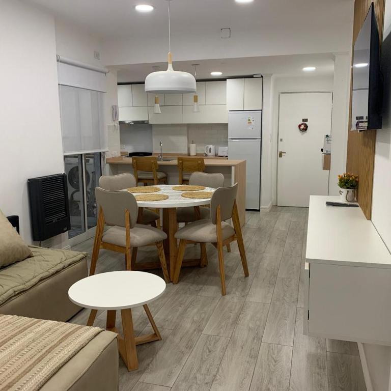 Departamento Santa Fe 2 ambientes con balcón a la calle Impecable - Apartamento de 1 dormitorio - 1