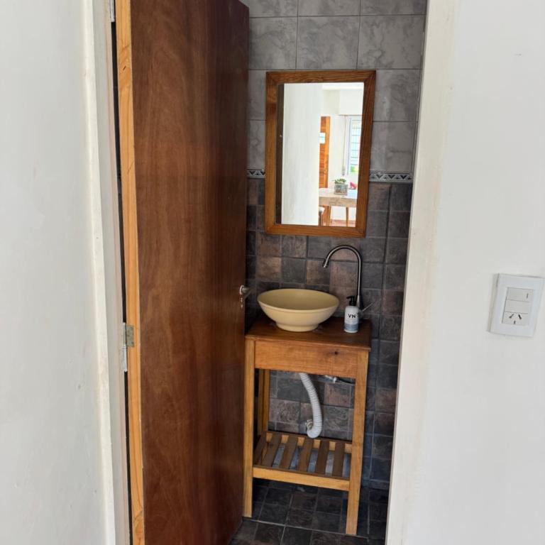 Depto Dora Patio y Garage Depto Pepe con Terraza y Parilla - Apartamento de 2 dormitorios - 3