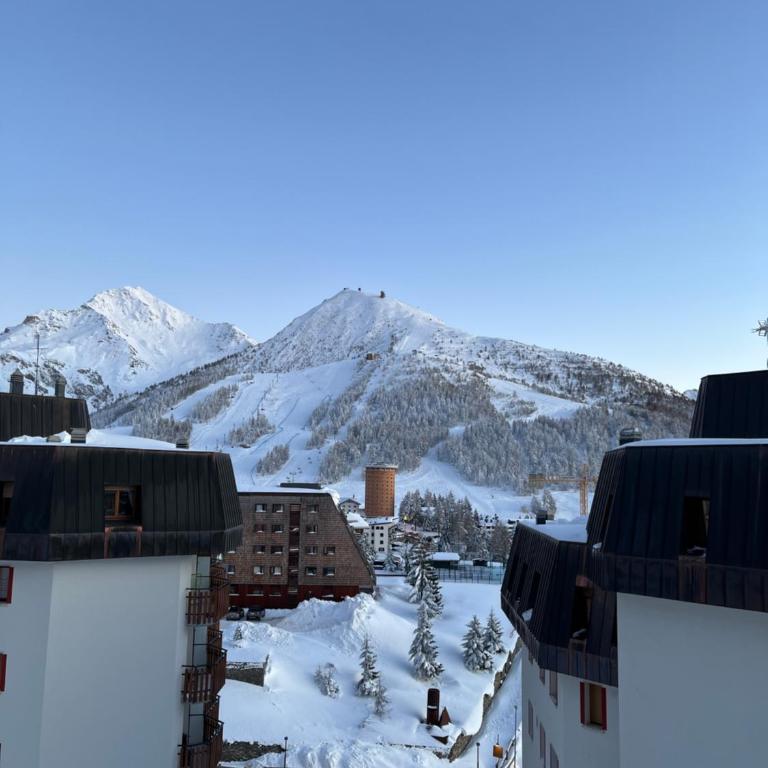 Host Marcusha - Appartamento con 1 Camera da Letto, Balcone e Vista Montagna - 2