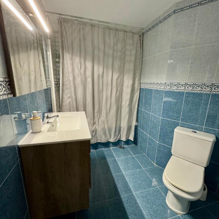 Centro Benidorm, casco histórico y playa 150 m - Three-Bedroom Apartment - 21