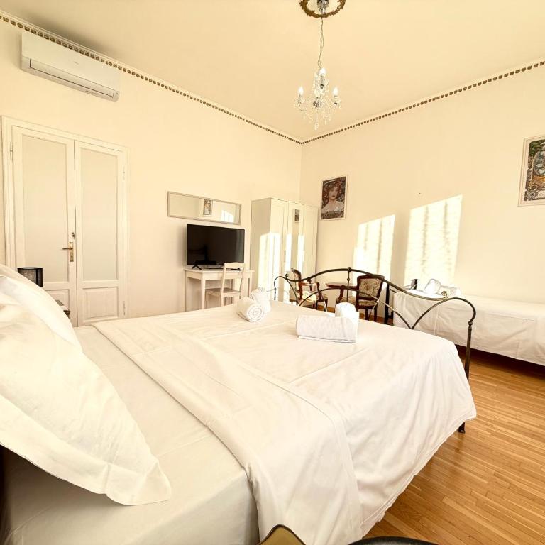 Negrar Cuore Rooms - Camera Tripla con Bagno Privato Esterno - 3