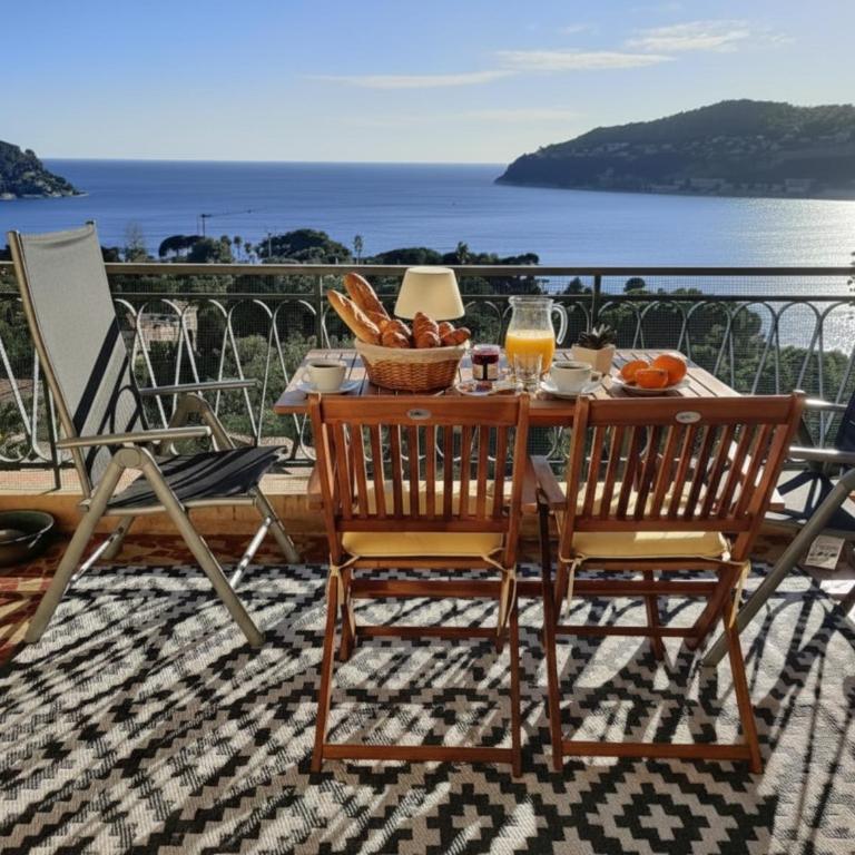 Vintage flat on Villefranche bay - free car park - Appartement 2 Chambres - 2