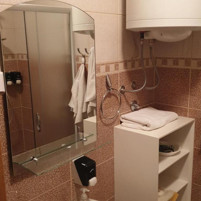 Zoned spa aparman - One-Bedroom Apartment - 6