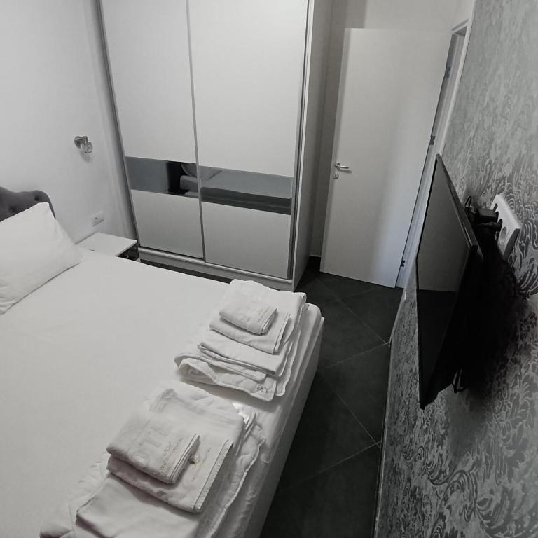 Wolf Apartments Kopaonik - Deluxe One-Bedroom Apartment - 5