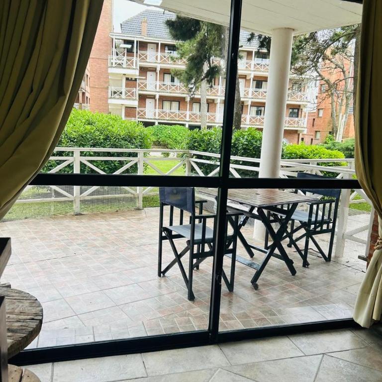 PB J Departamento frente al mar disfrute todo el año - Two-Bedroom Apartment with Terrace - 2